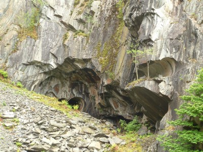 looking to the binocular