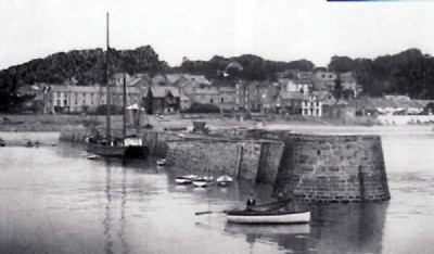 Photographs Of Bonville's Court Colliery (Photo ref 29294)