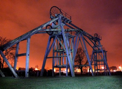 Brinsley Headstocks by Night 2