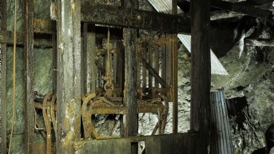 Cages. Detail