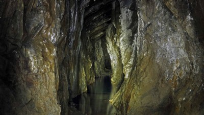 Side Passage