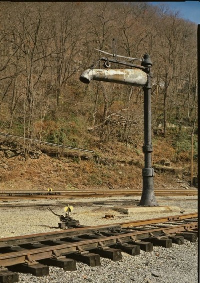DETAIL OF WATER COLUMN