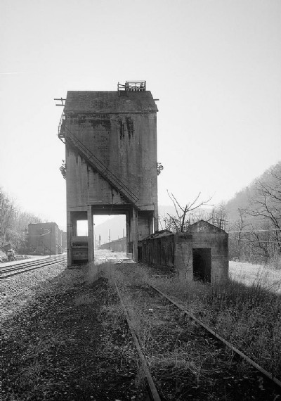. WEST ELEVATION OF COALING STATION, WITH COMMERCIAL BUILDINGS IN THE RIGHT
