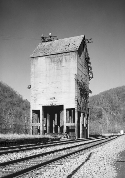 3/4 VIEW OF EAST AND NORTH ELEVATIONS OF COALING STATION