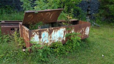 3 x Narrow Gauge wagons
