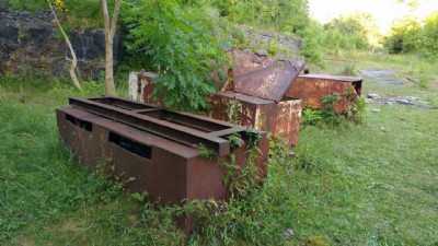 3 x Narrow Gauge wagons