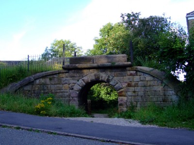 Remaining Overbridge in Crich village 02.08.08