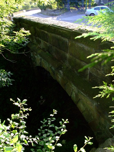 Road over rail bridge into Cliff quarry 02.08.08