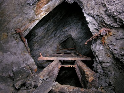 Bridge over chamber 10E