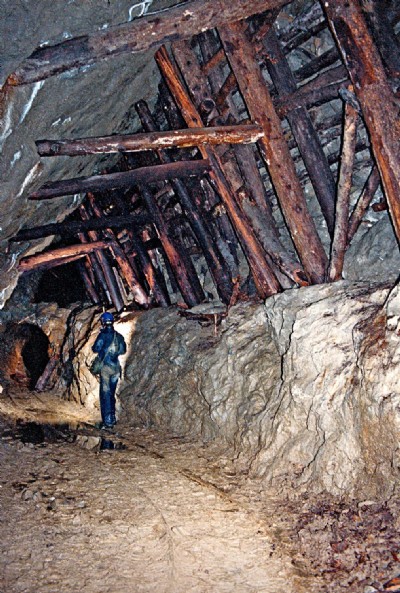 Stull in Level Fawr