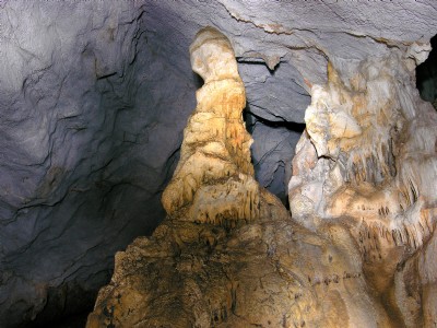 Dhaskalio Cave 24/10/2006 (Photo ref 2823)