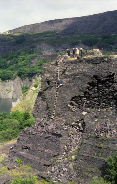 Into the openings of Pyramid B