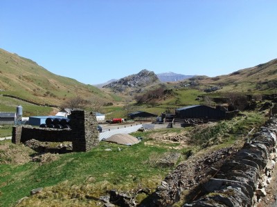 15.04.10 Drws y Coed Copper Mine