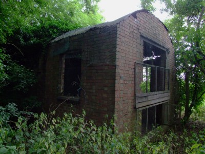 16.07.09 Easton On the Hill Quarry - Single road engine shed