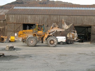 CASE - carrying wire sawing equipment