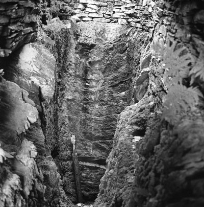 Engine shaft from balance bob tunnel 1975