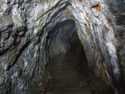 14 fathom level east.