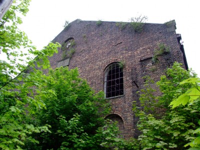 14.05.09 Glamorgan Colliery - Winder House- front