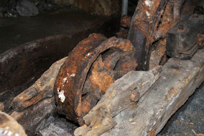 Cast iron roller