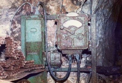 Switch gear