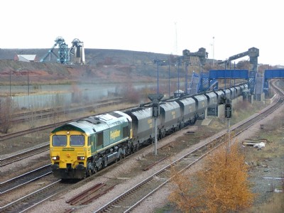 12.12.05 Class 66 at Hatfield colliery