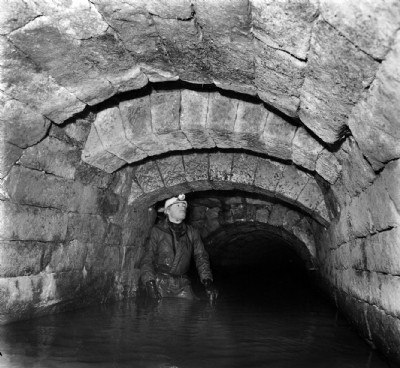 Gritstone arching