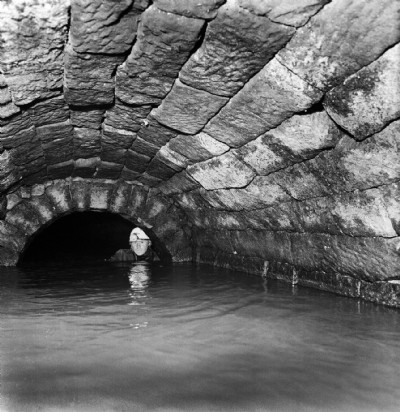 Further gritstone arching