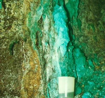 Collecting drainage in the mine