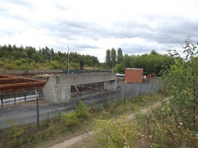 Settlement tanks and cascade