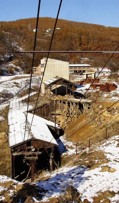 Overhead Bucket Line to Mill