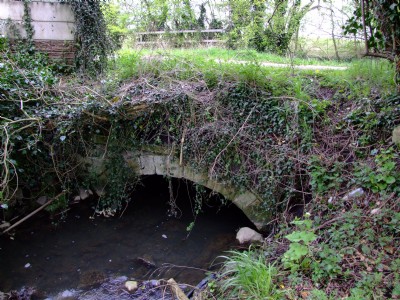 Large Culvert Bridge near Kilburn Tollbar - May 08