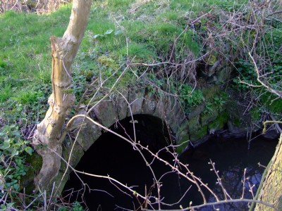27.03.09 LE & D Gangroad - Nice original bridge and trackbed