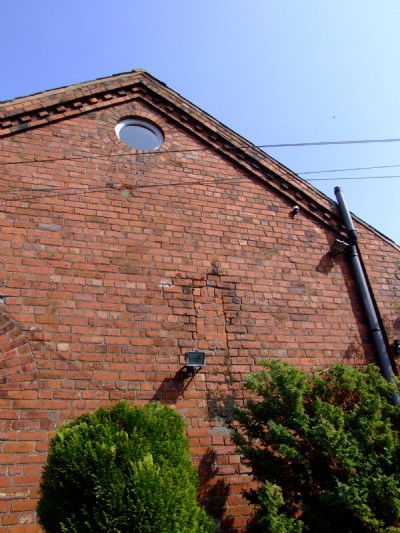 17.04.09 Lord & Lady Pit - Winder Engine House, Later a Gas Engine Pump house
