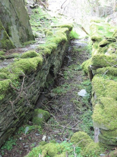 Retaining wall
