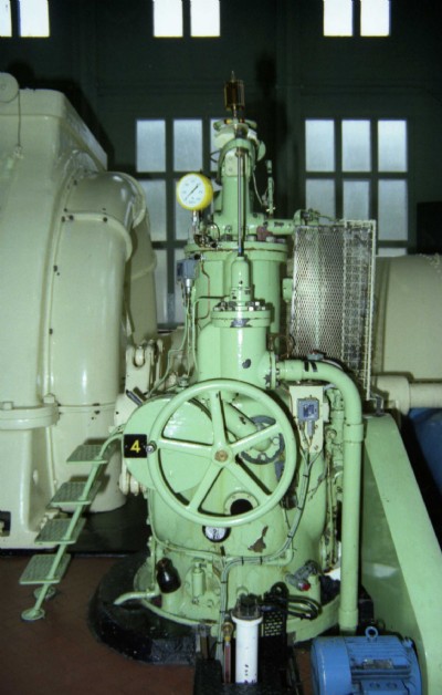 Turbine governor