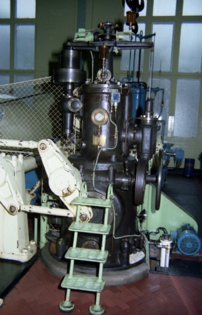 Turbine governor