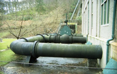 Pipeline inlets to station