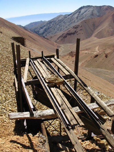 16 Incline Head Spoil Chute