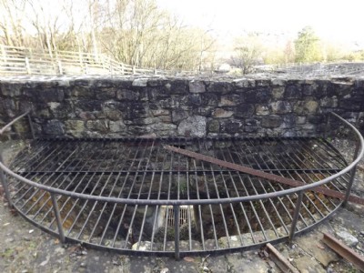 Ore chute