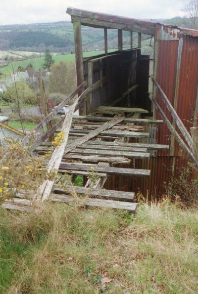 Kit Hill- Wheal Martha 07.4.99 bridge into modern mill