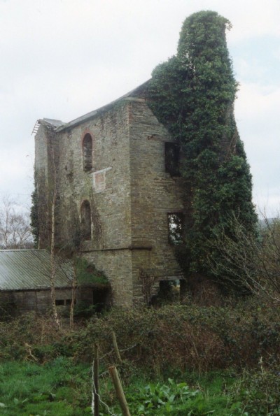 Kit Hill- Wheal Martha 07.4.99 engine house rear on engine shaft