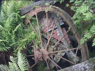 Sheave wheel and framework