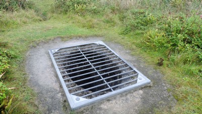 Grilled tunnel ventilation shaft
