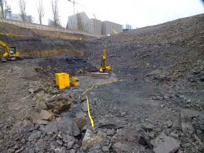 Grouting a shaft