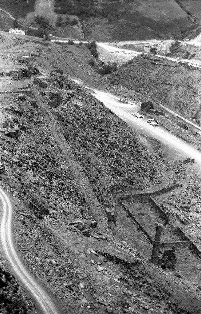 Hollands'' Lower Mill Site - Floor 8-5 (4-1) Incline ca 1975