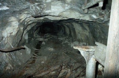Shaft level looking South on G