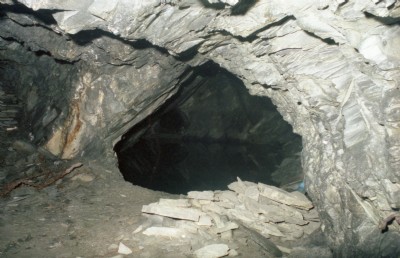 Level into old chamber B2
