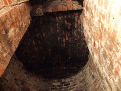 09.01.09 Oldwood (Rangeworthy) Colliery, shaft cap from access tunnel