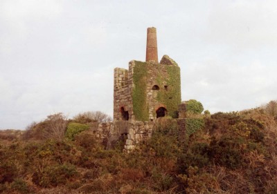 Camborne & Redruth- Wheal Peevor 32 inch StampsEng hse front 12.01.98