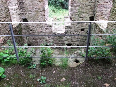 13.07.10 Prince Of Wales Mine, Watsons Engine House interior